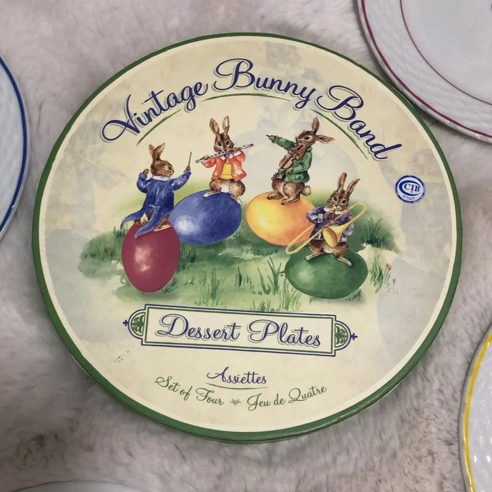 Williams Sonoma Vintage Bunny Band dessert plates set